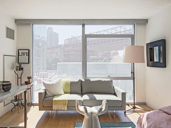 3rd image of 61 Water St #520