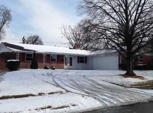 3130 Sherwood Park Dr, Springfield, OH 45505