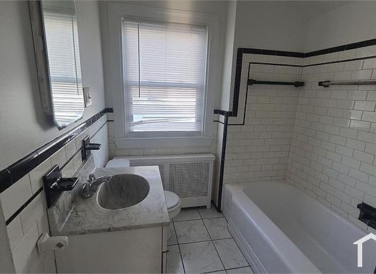 5th image of 45 Yorkway
