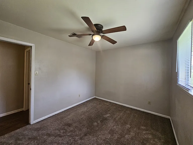 5150 Dawn Dr — Photo 9