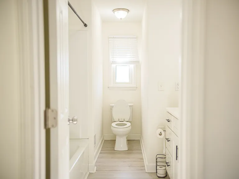 2423 Merry Wood Rd — Photo 12