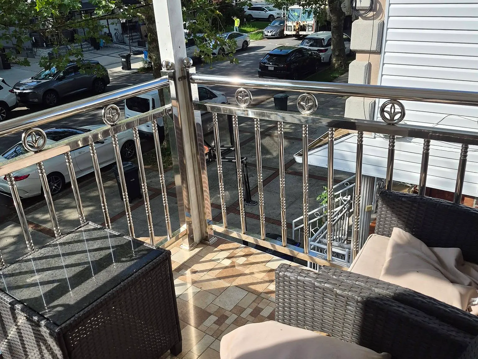 3 bed, 1100 sqft, $3,700 — Photo 4