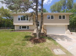 1910 Hollywood Ave, Hanover Park, IL 60133