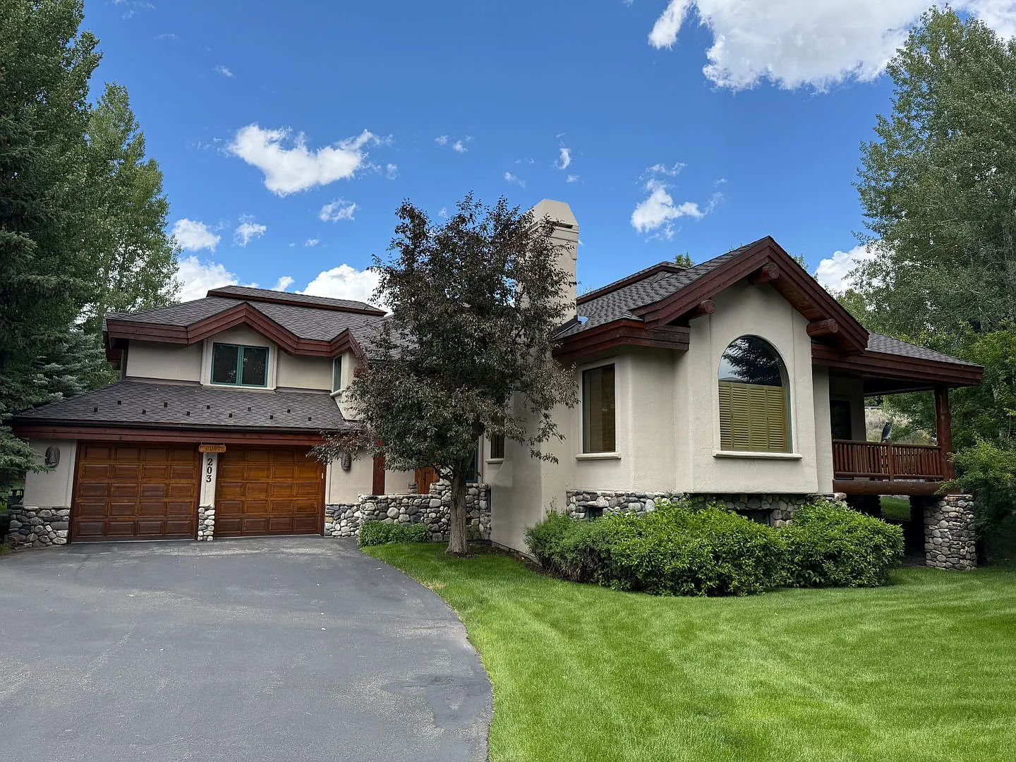 Fully Furnished Mountain Home Elkhorn Village, Sun Valley/Ketchum, Idaho — Photo 1