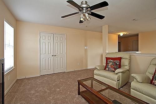 5th image of 3000 Eastwood Dr