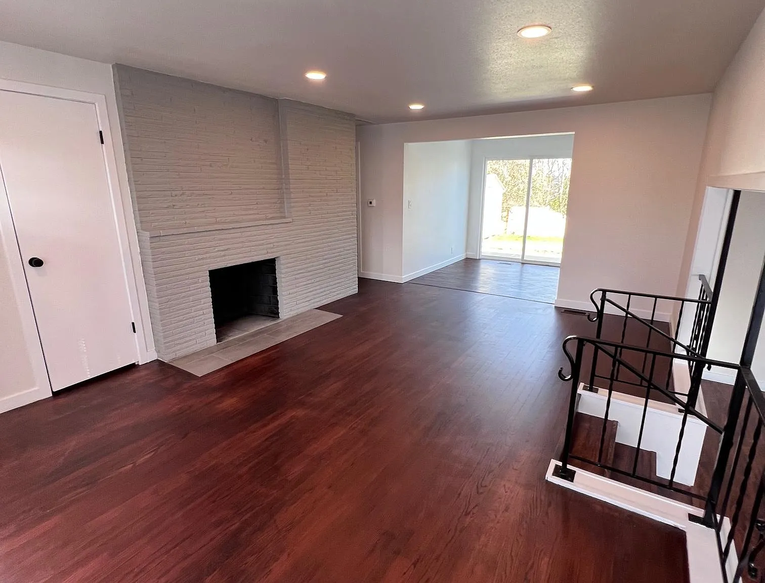 4 bed, 1620 sqft, $3,000 — Photo 3
