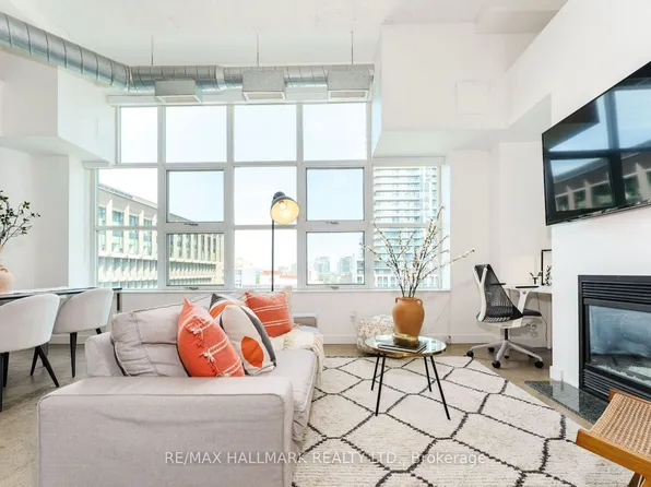 155 Dalhousie St, Toronto, ON