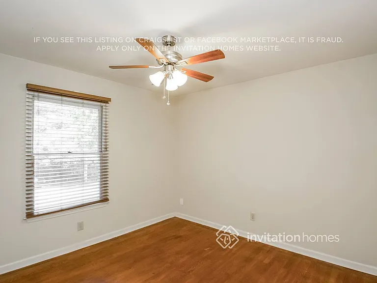 4402 Marci St — Photo 15