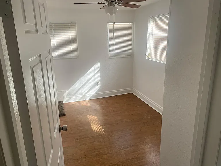 1513 E Lake Ave — Photo 5