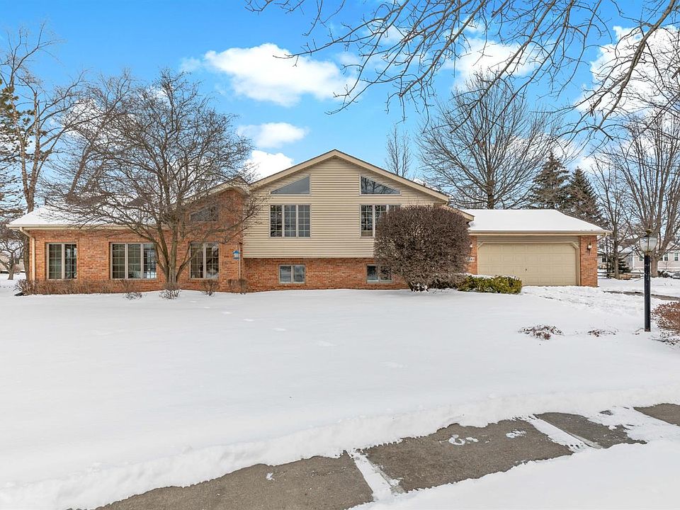 1st image of 9549 Hickory Ln