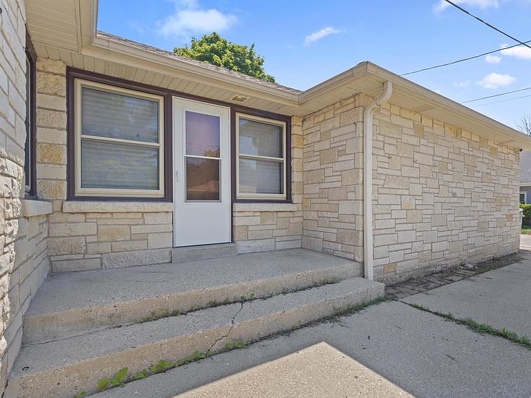 Listing photo 5