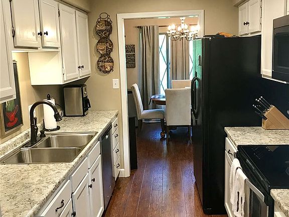 5th image of 264 Heritage Ave