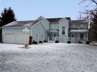 435 Dodge Rd, Getzville, NY 14068