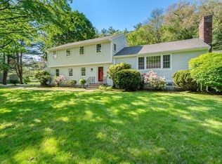 7 Spruce Tree Ln, Wayland, MA 01778