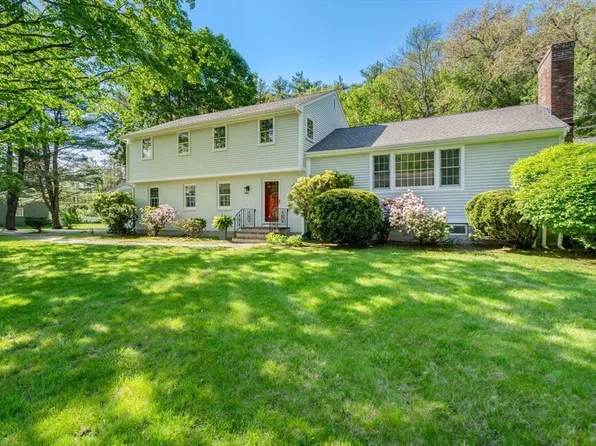 7 Spruce Tree Ln, Wayland, MA 01778