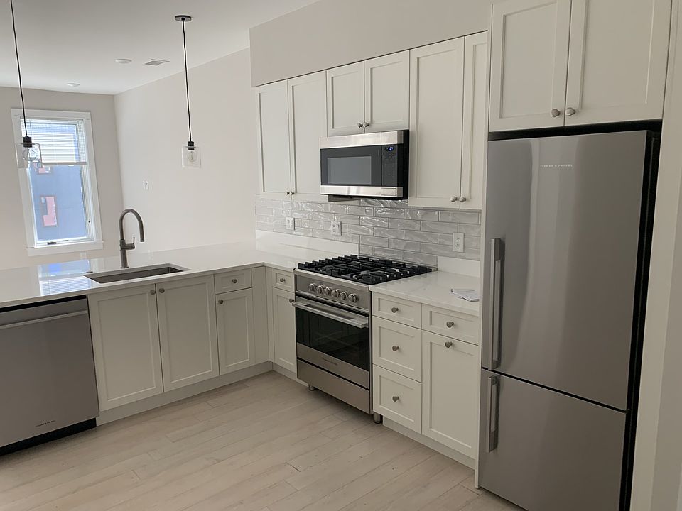 1st image of 197 Green St #306