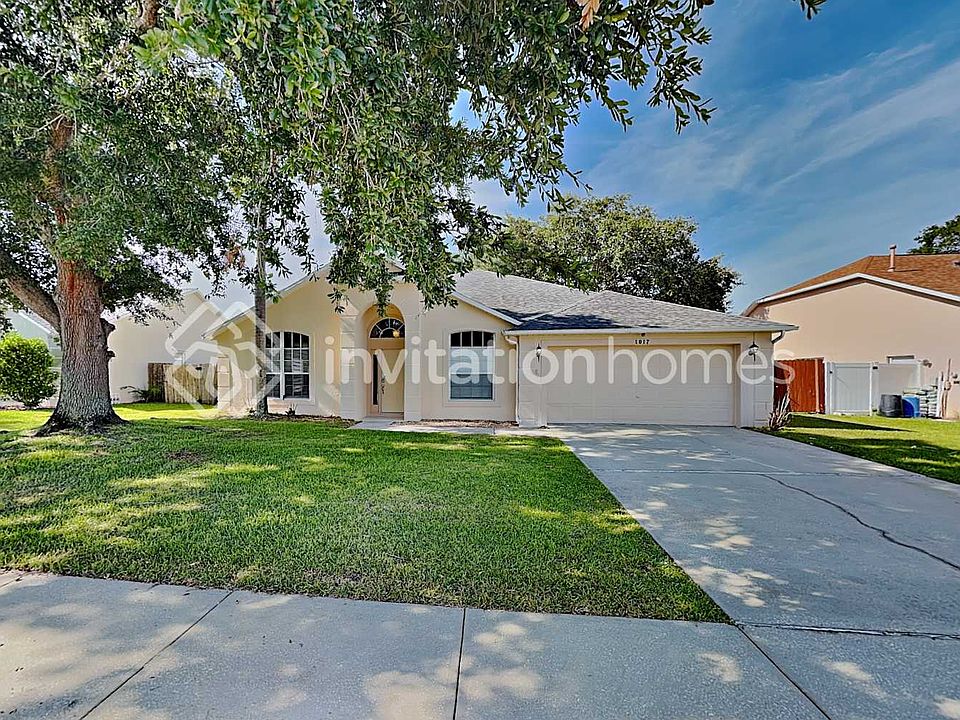 1st image of 1017 Pelican Ln