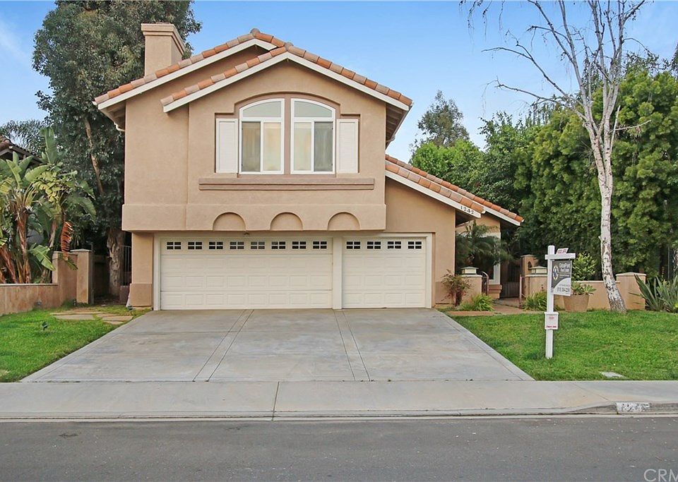 1st image of 1242 La Culebra Cir