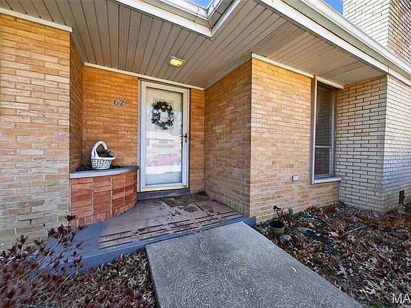 4th image of 62 Harneywold Dr