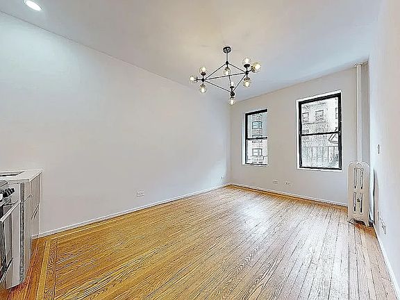 4th image of 254 Seaman Ave #E1b0