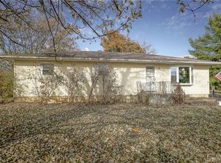 3024 Old Yellow Springs Rd, Fairborn, OH 45324