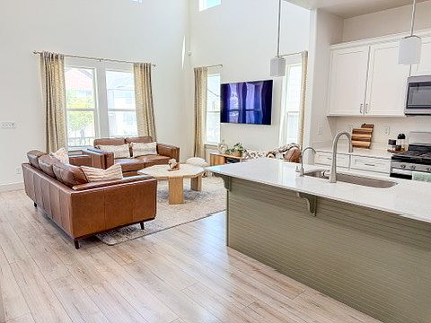 2nd image of 4553 W Watchmen Way