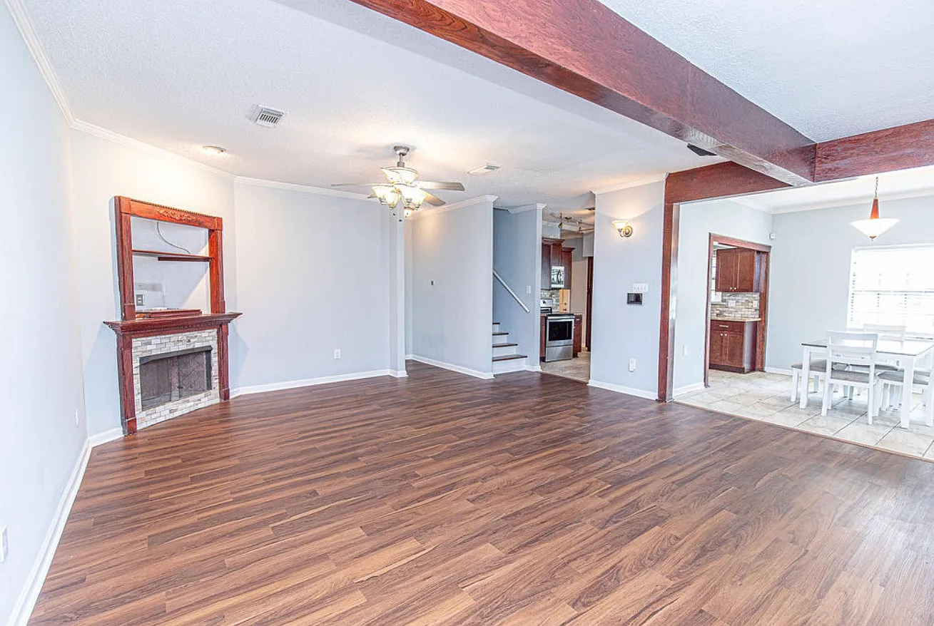 3 bed, 1580 sqft, $2,100 — Photo 4