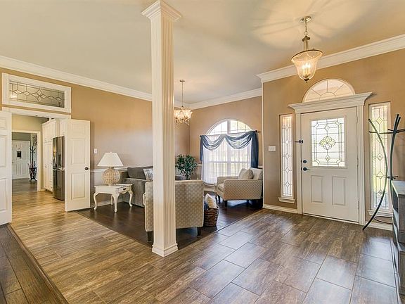 5th image of 1030 Meadow Breeze Ct