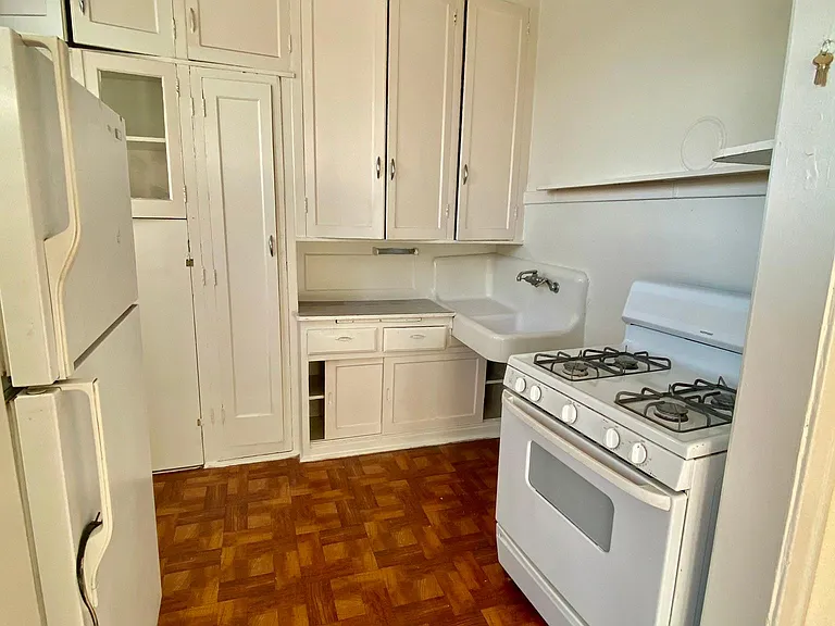 4805 1/2 N Hermitage Ave #3E — Photo 6