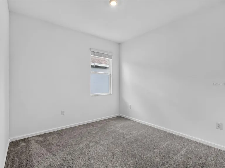 2027 Firethorn Loop — Photo 36