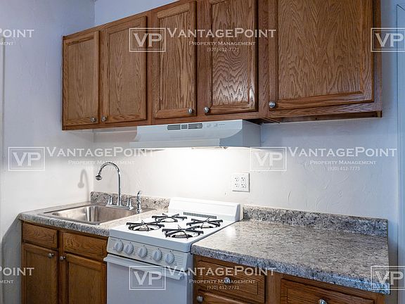 2nd image of 503 N Broadway St #11236024