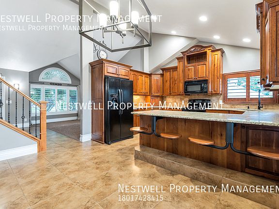 3rd image of 9189 S Shoshone Lake Dr