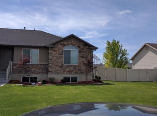 1897 N 1350 W, Clinton, UT 84015