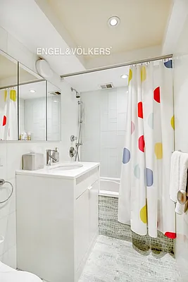 Sold by Engel & Völkers New York City | media 20