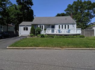 9 Barbara Rd, Ronkonkoma, NY 11779