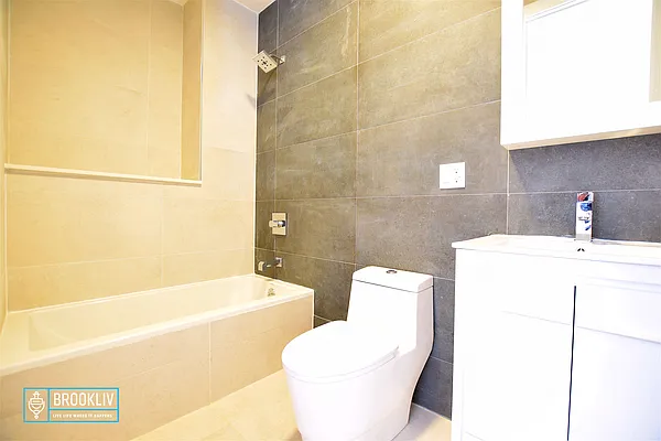 Rented by null | media 12