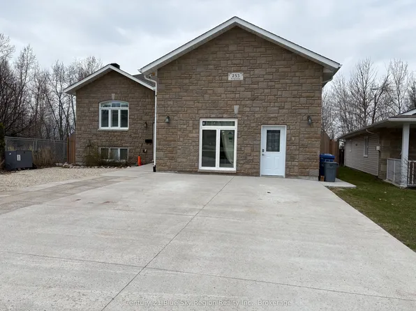 253 Kingsway Ave, North Bay, ON P1B 9S3