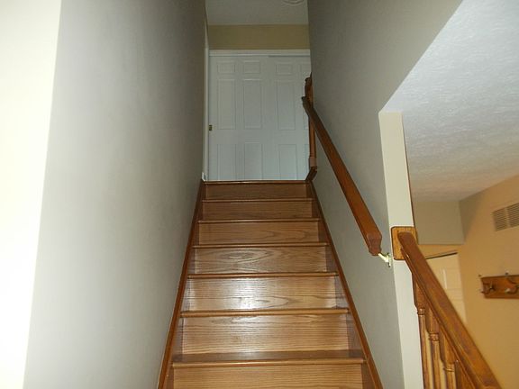 5th image of 961 Breckenridge Dr