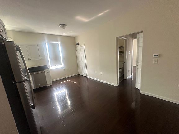 4th image of 200 E Girard Ave APT 3