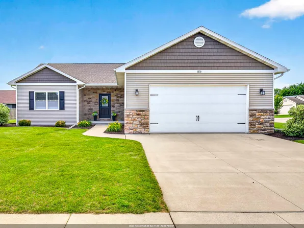 1579 Lone Oak Dr, Neenah, WI 54956