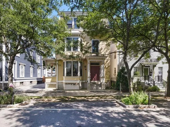 44 Sycamore St, Providence, RI 02909