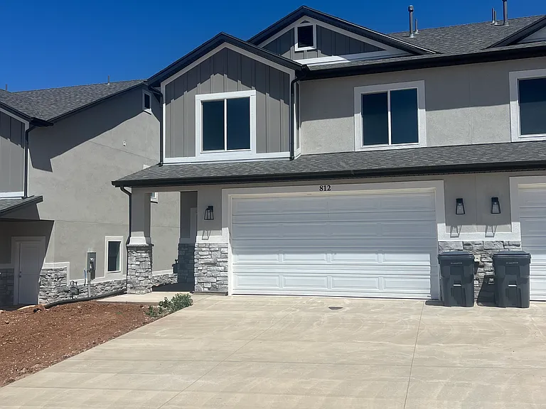 812 Sundance Ave — Photo 1