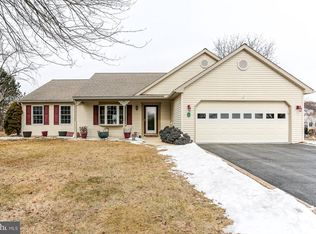 14 Brookside Cir, Myerstown, PA 17067