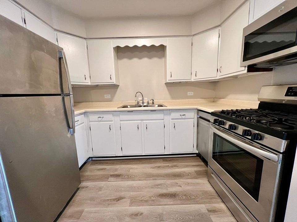 Harvard Apartments 317 & 320 N Harvard Ave Villa Park IL Zillow