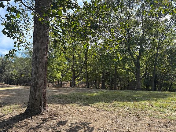 2nd image of 7239 Dublin Rd