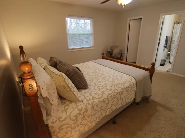 805 Wilroy Rd, Suffolk, VA 23434
