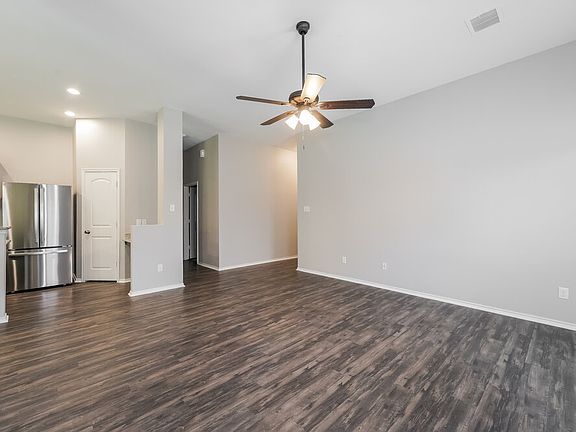 5th image of 5810 Olde Oaks Dr