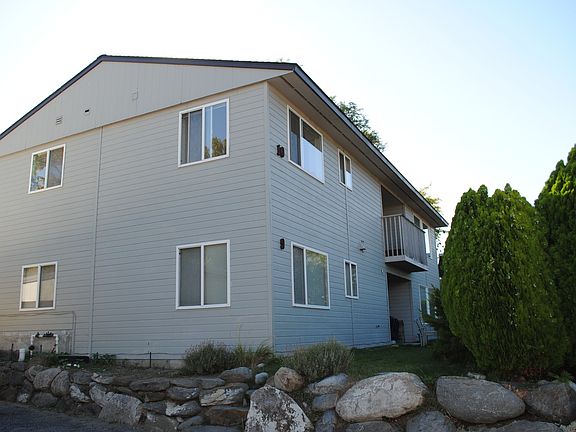 2nd image of 939 N Baker Ave #9-10