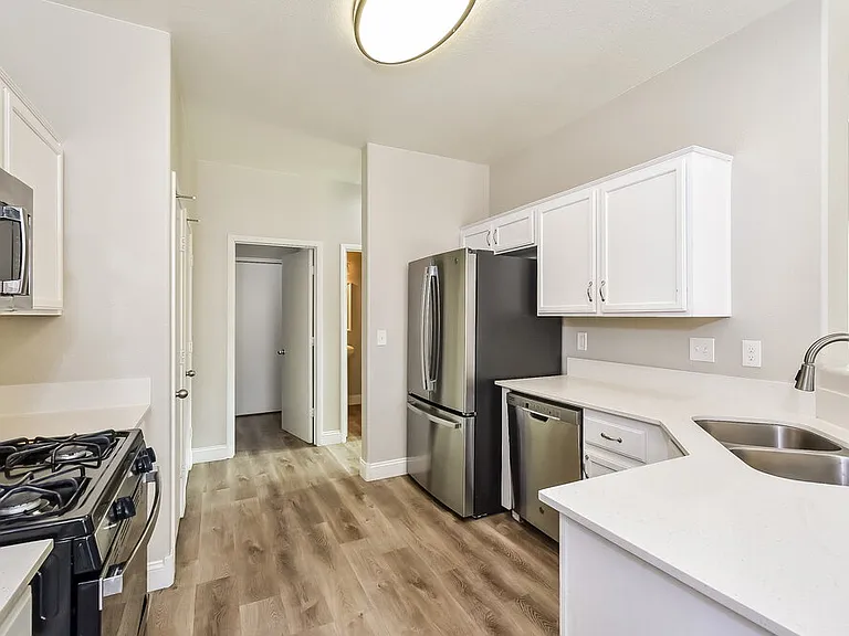 10643 Solar Hawk Ave — Photo 9