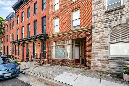 677 Washington Blvd #B Photo 1
